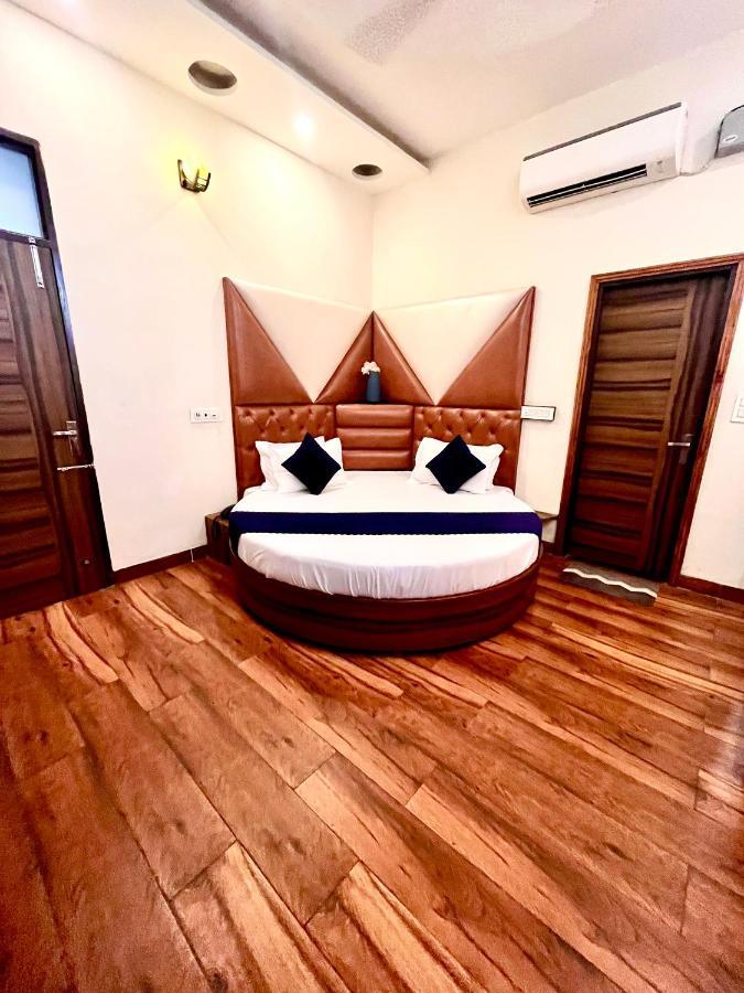 Hotel Woodcrest Zirakpur - Best Family Hotel By - A Unit Of Sidham Group Eksteriør billede