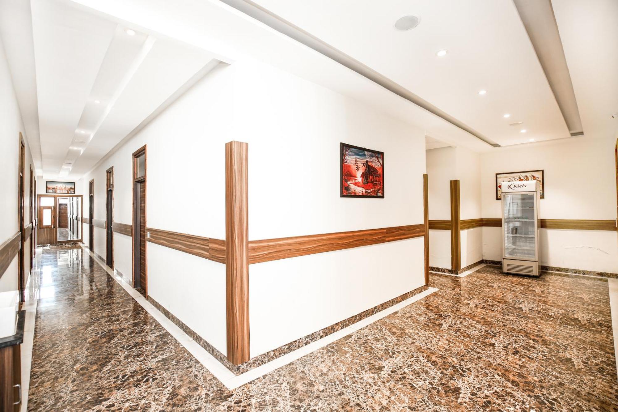 Hotel Woodcrest Zirakpur - Best Family Hotel By - A Unit Of Sidham Group Eksteriør billede